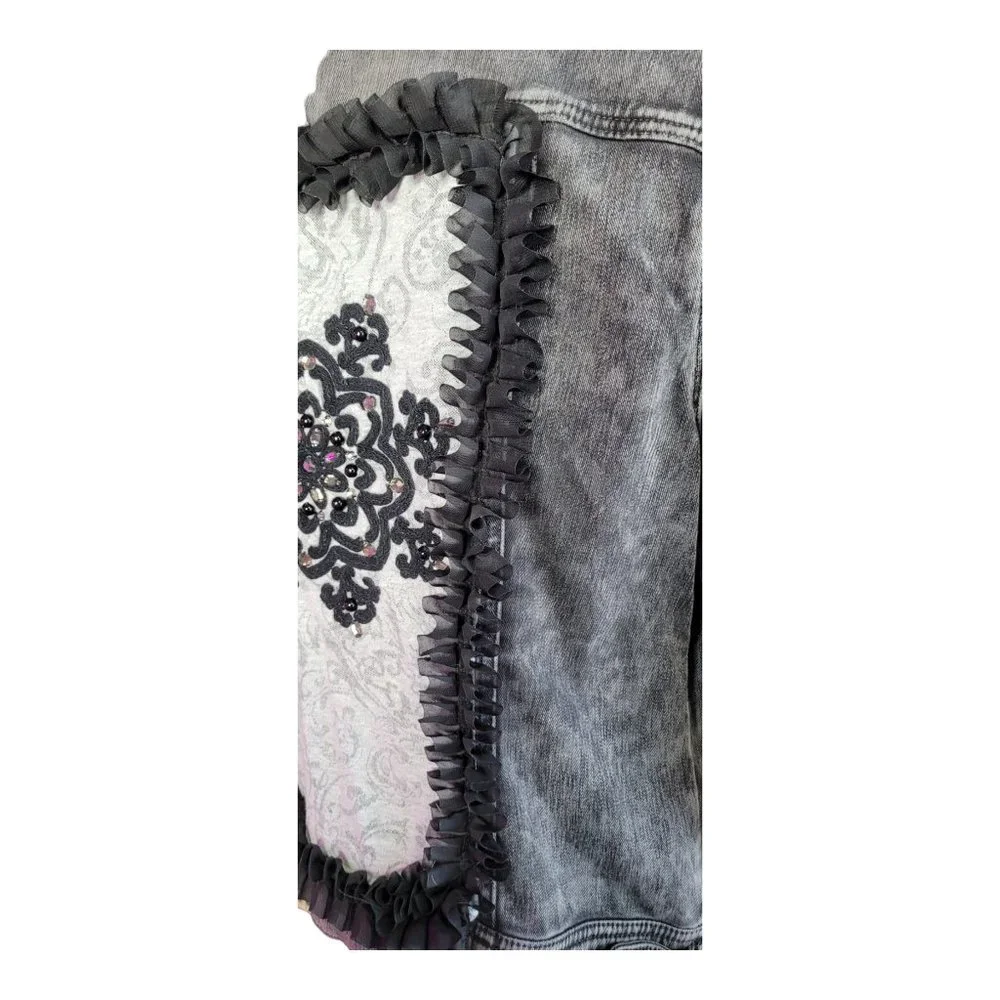 Refashioned embellished denim jacket - Picture 3 of 4